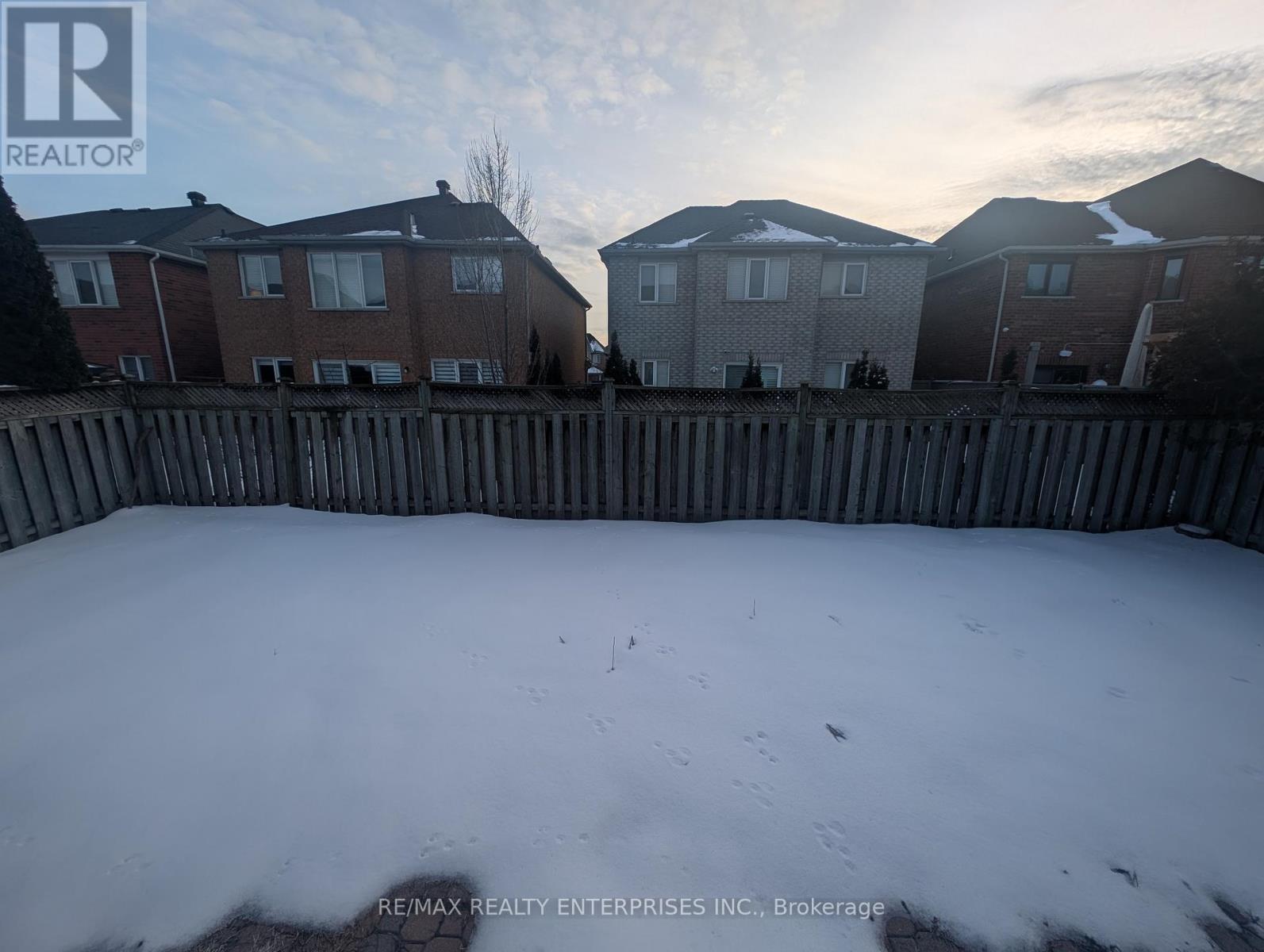 5914 Long Valley Road, Mississauga, ON - Outdoor