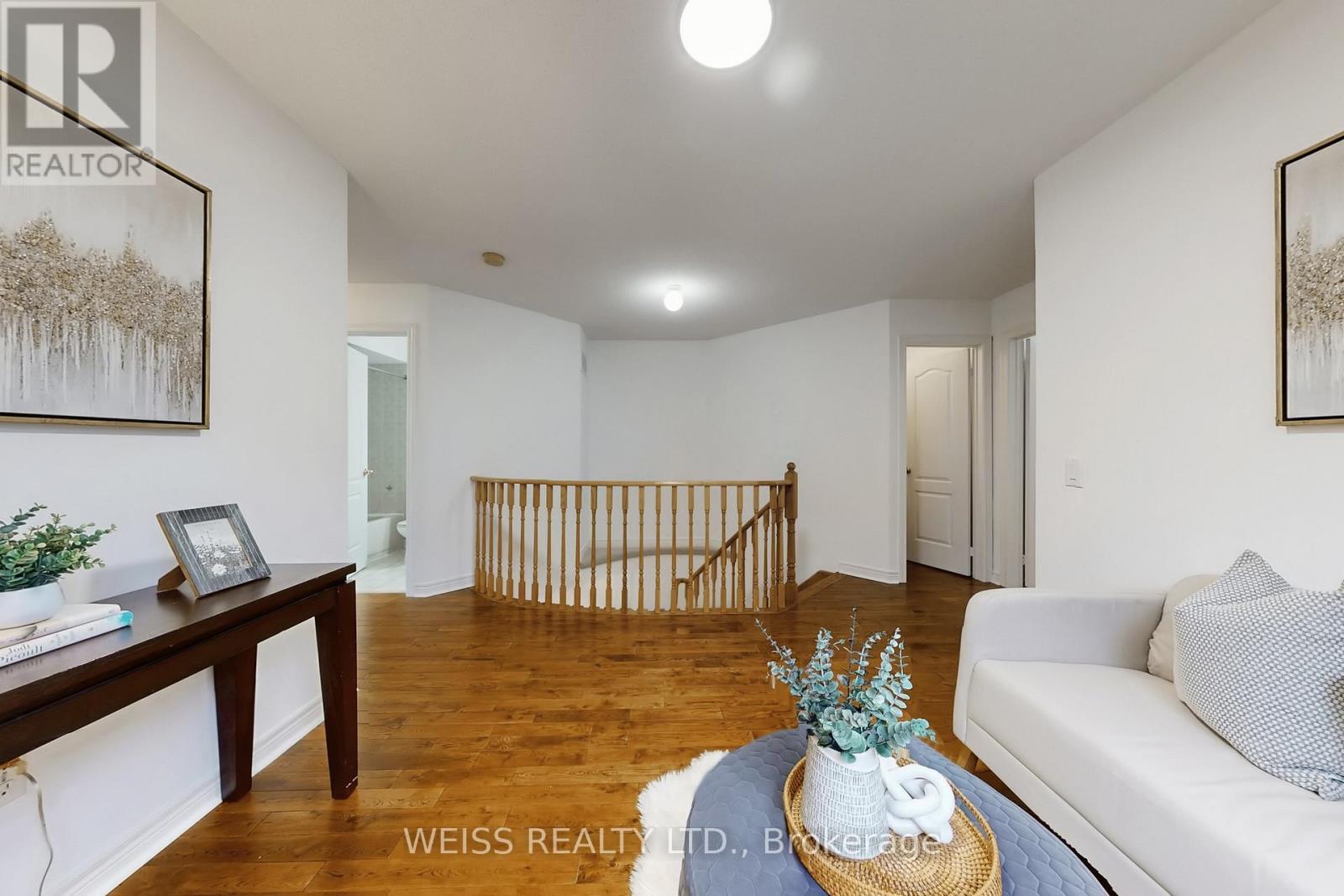 942 Khan Crescent, Mississauga, ON - Indoor