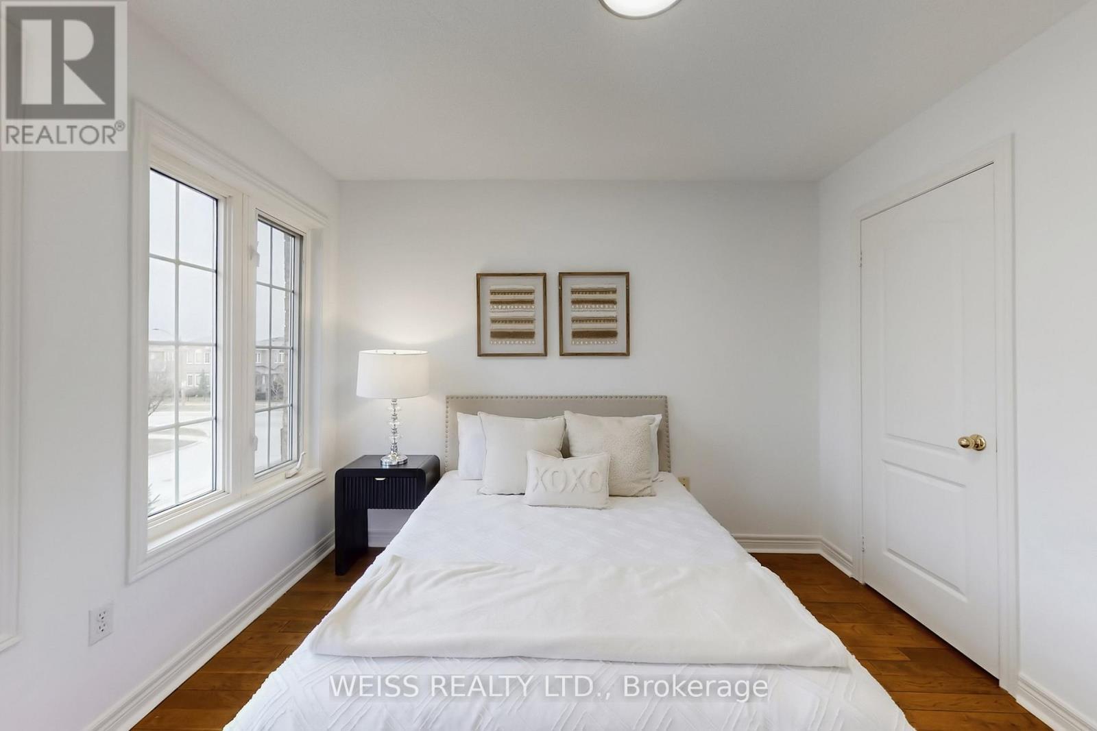 942 Khan Crescent, Mississauga, ON - Indoor Photo Showing Bedroom