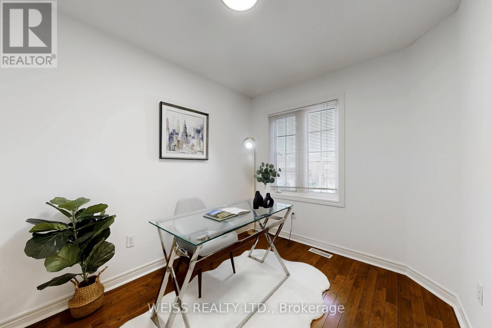 942 Khan Crescent, Mississauga, ON - Indoor