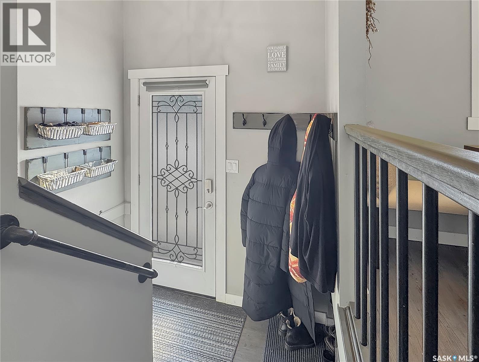 17 4Th Avenue E, Neilburg, SK - Indoor Photo Showing Other Room