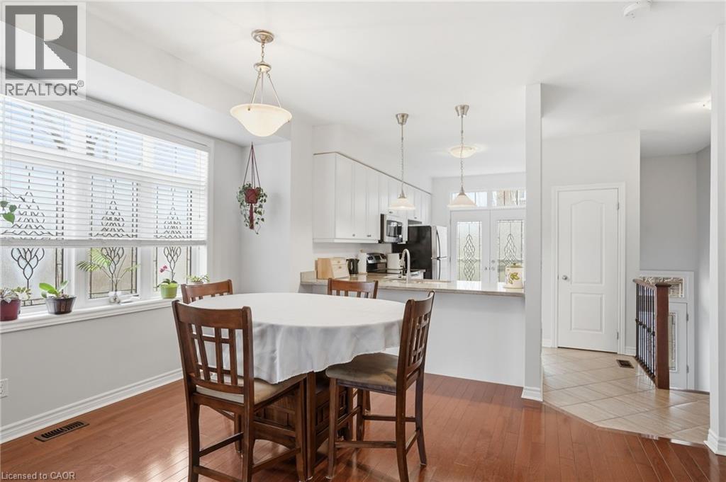 2358 Treversh Common, Burlington, ON - Indoor Photo Showing Dining Room
