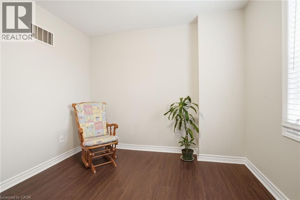 2358 Treversh Common, Burlington, ON - Indoor Photo Showing Other Room