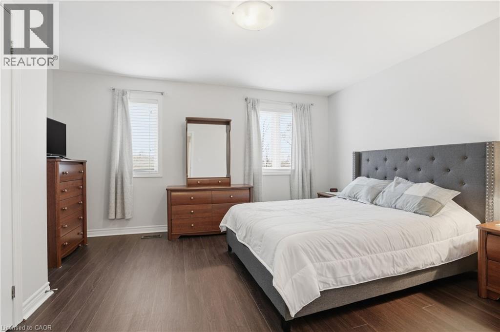 2358 Treversh Common, Burlington, ON - Indoor Photo Showing Bedroom