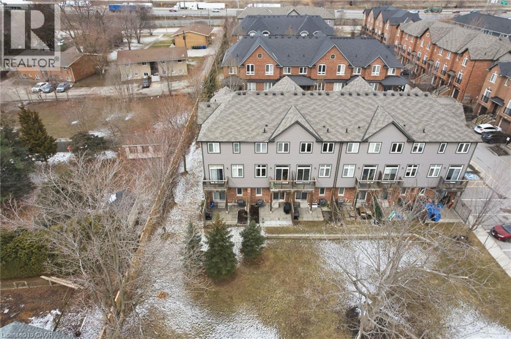 Drone / aerial view - 2358 Treversh Common, Burlington, ON - Outdoor