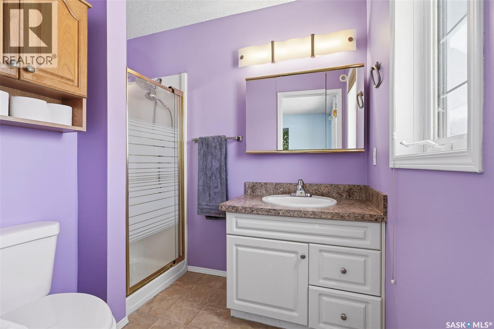 126 Hall Crescent, Saskatoon, SK - Indoor Photo Showing Bathroom