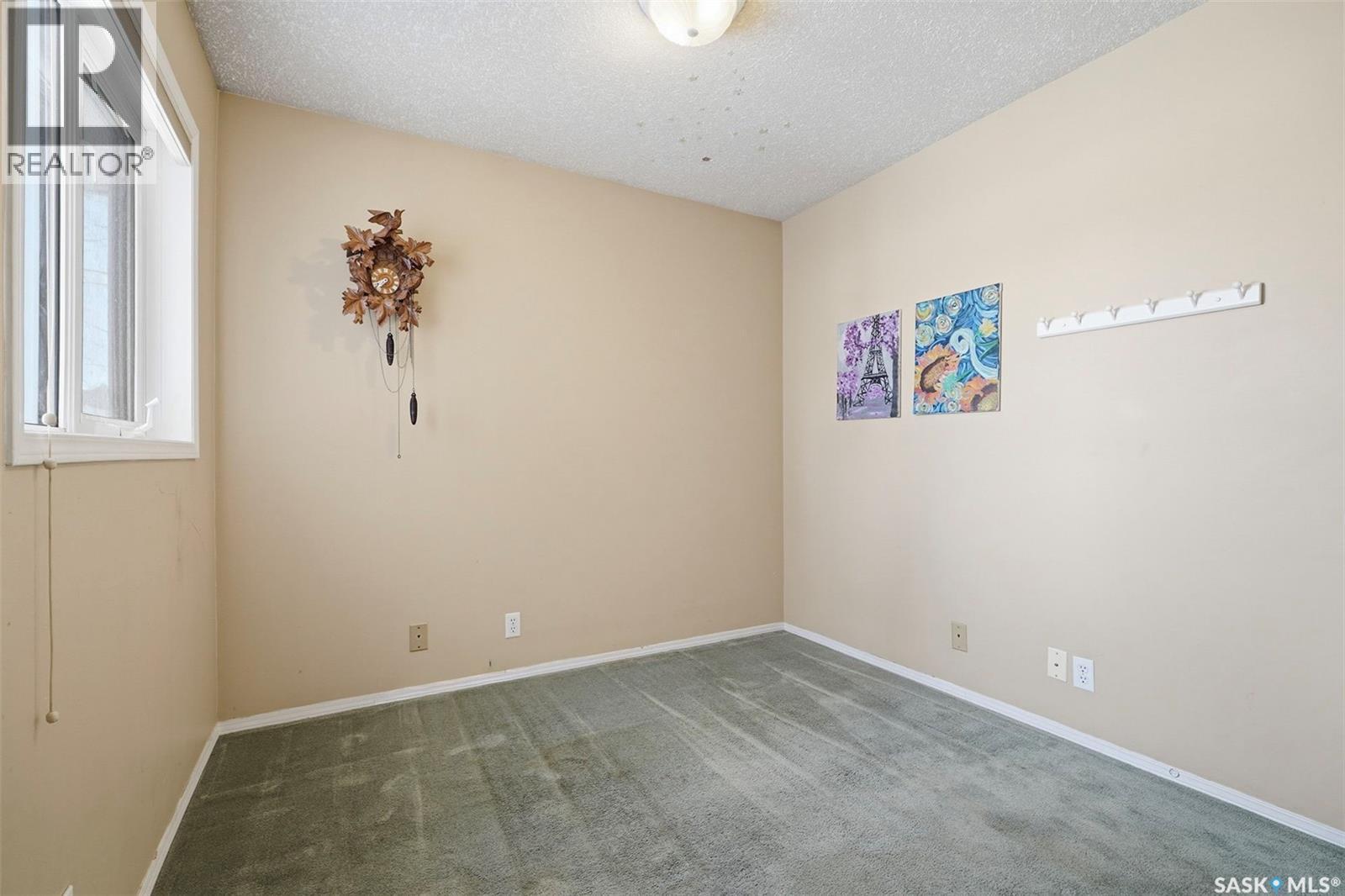 126 Hall Crescent, Saskatoon, SK - Indoor Photo Showing Other Room