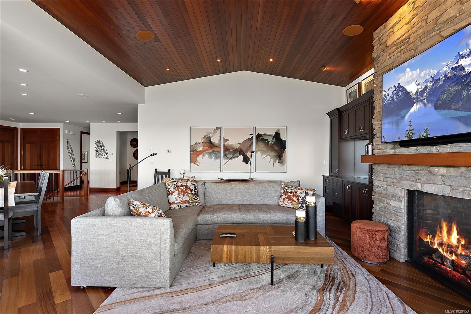 10206 Surfside Pl, Sidney, BC