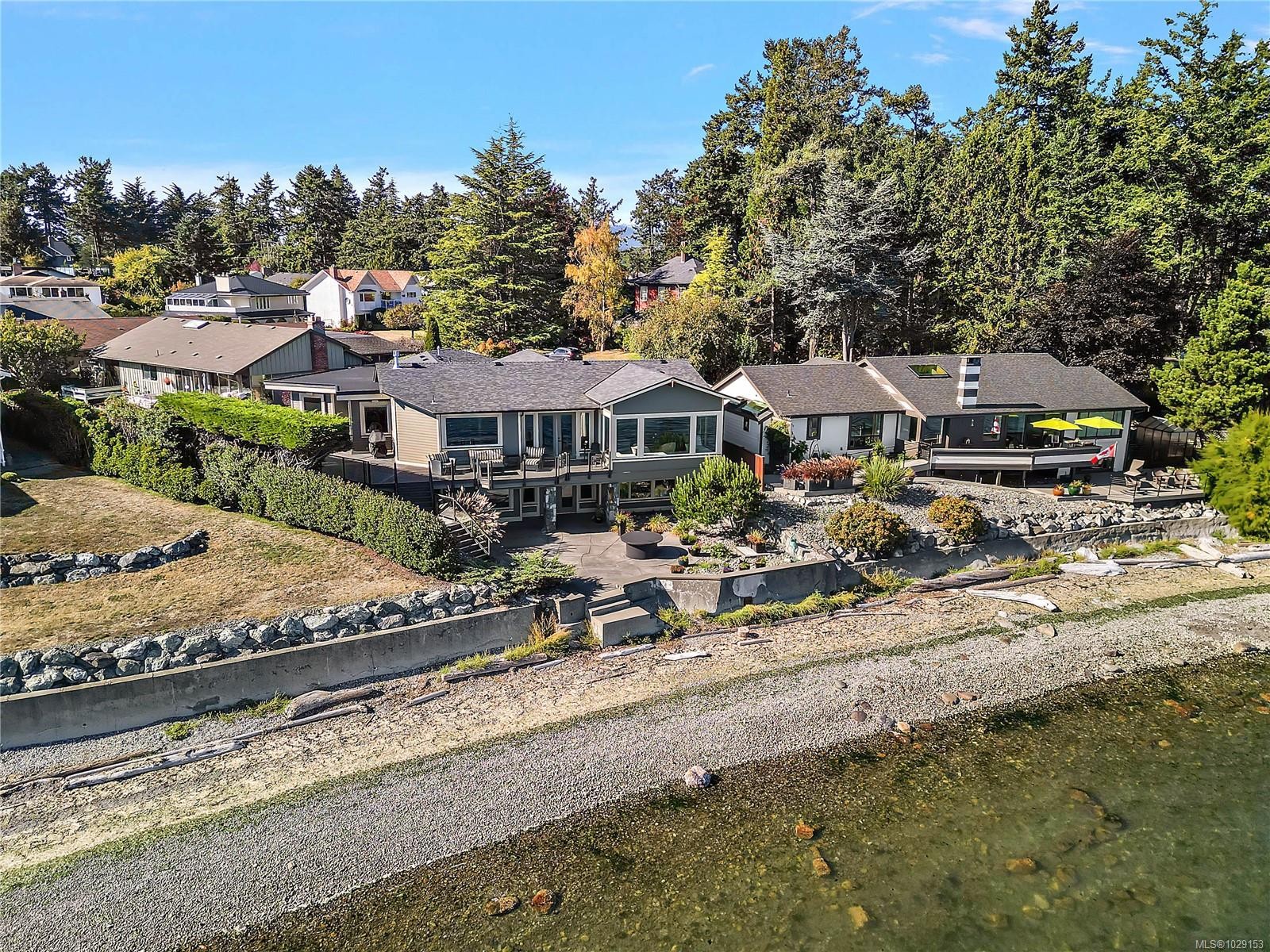 10206 Surfside Pl, Sidney, BC