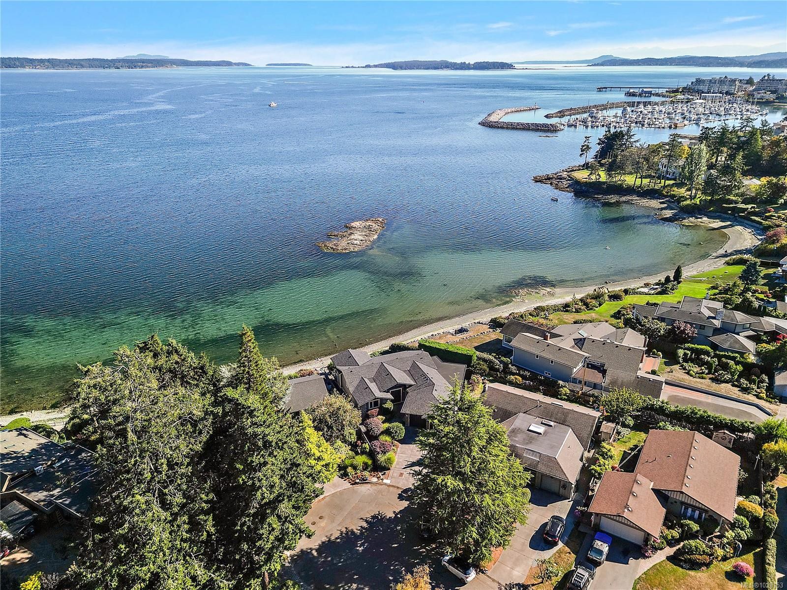10206 Surfside Pl, Sidney, BC