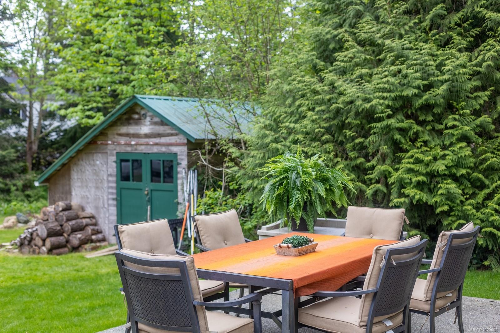 3671 Thomson Rd, Courtenay, BC