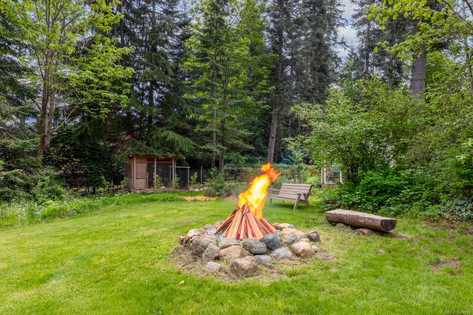 3671 Thomson Rd, Courtenay, BC