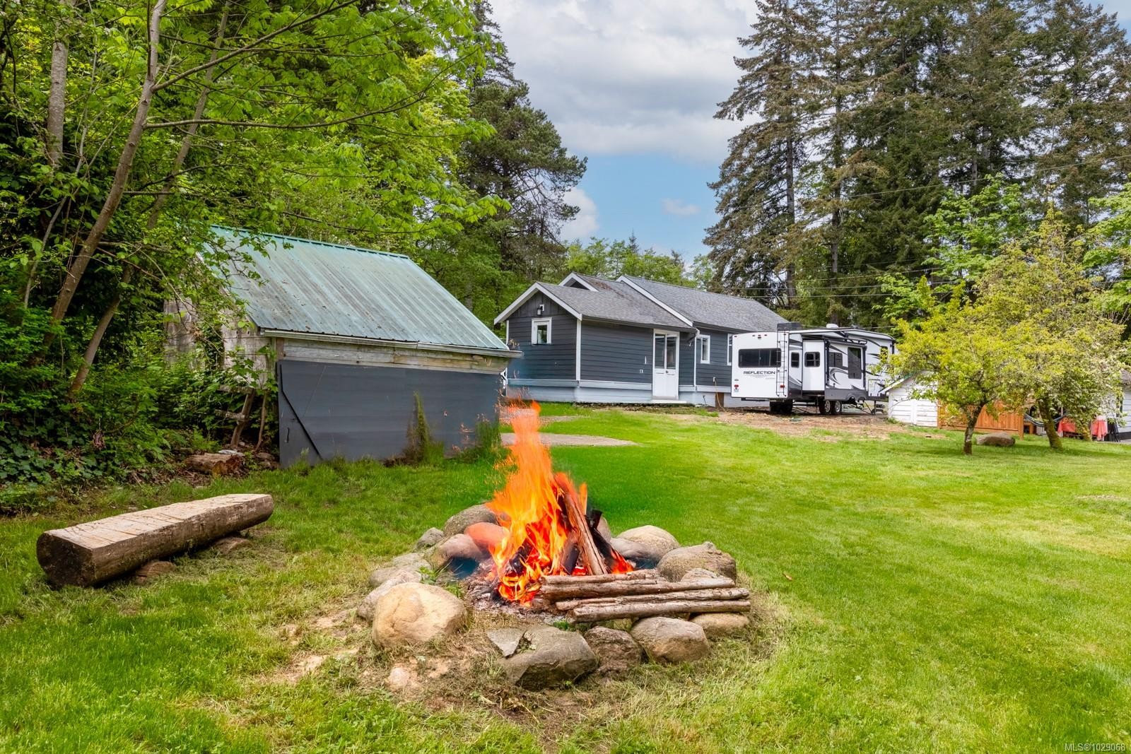 3671 Thomson Rd, Courtenay, BC