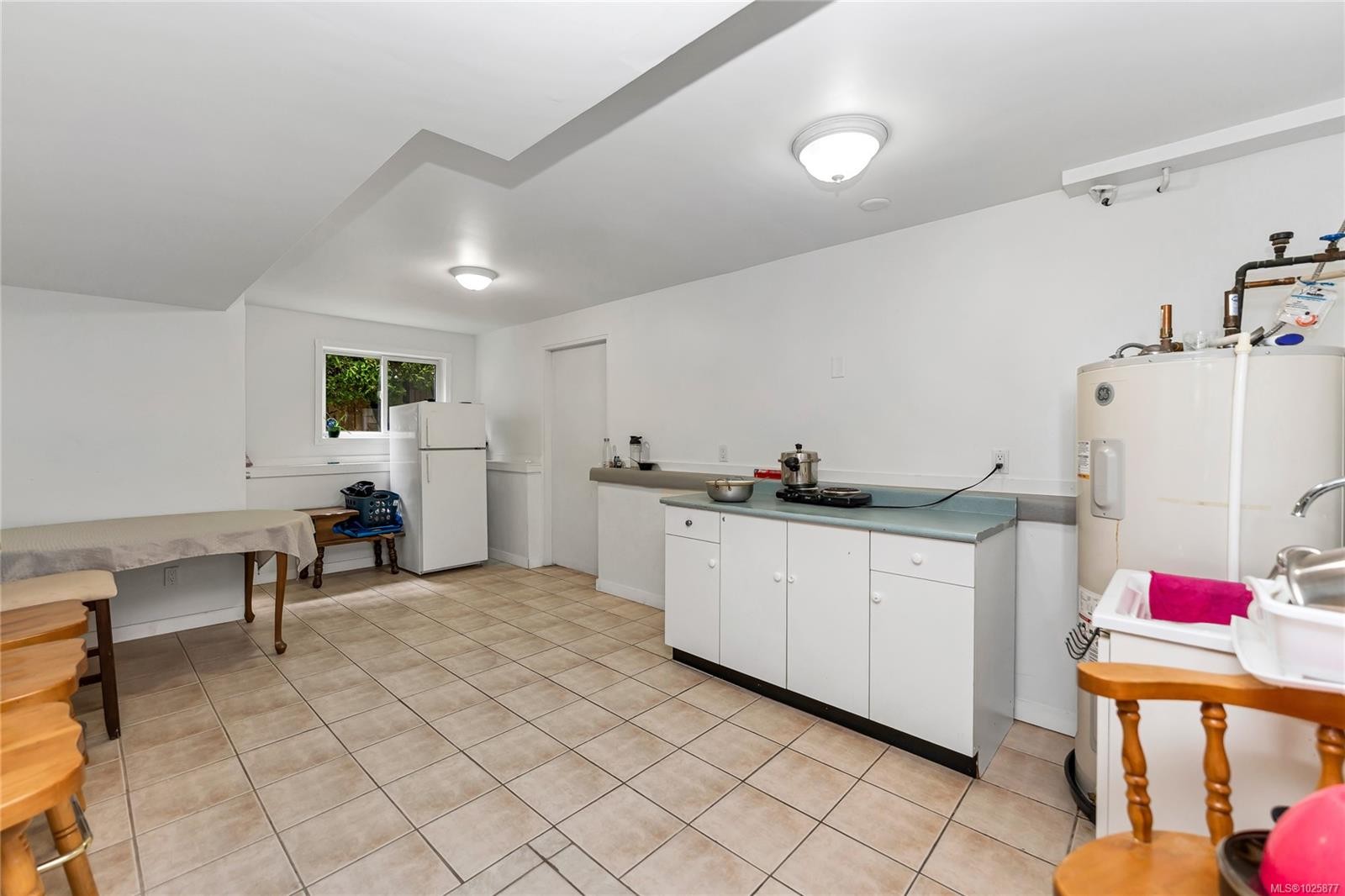 4325 Dieppe Rd, Saanich, BC