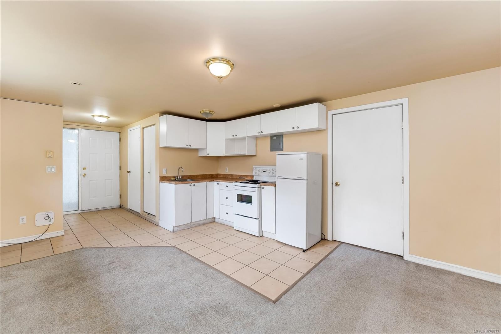4325 Dieppe Rd, Saanich, BC
