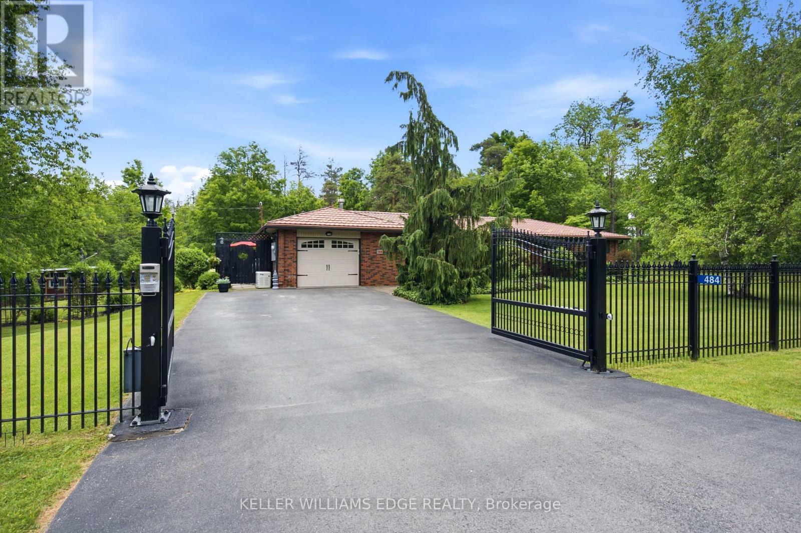 484 11Th Concession Road E, Hamilton, ON - Outdoor