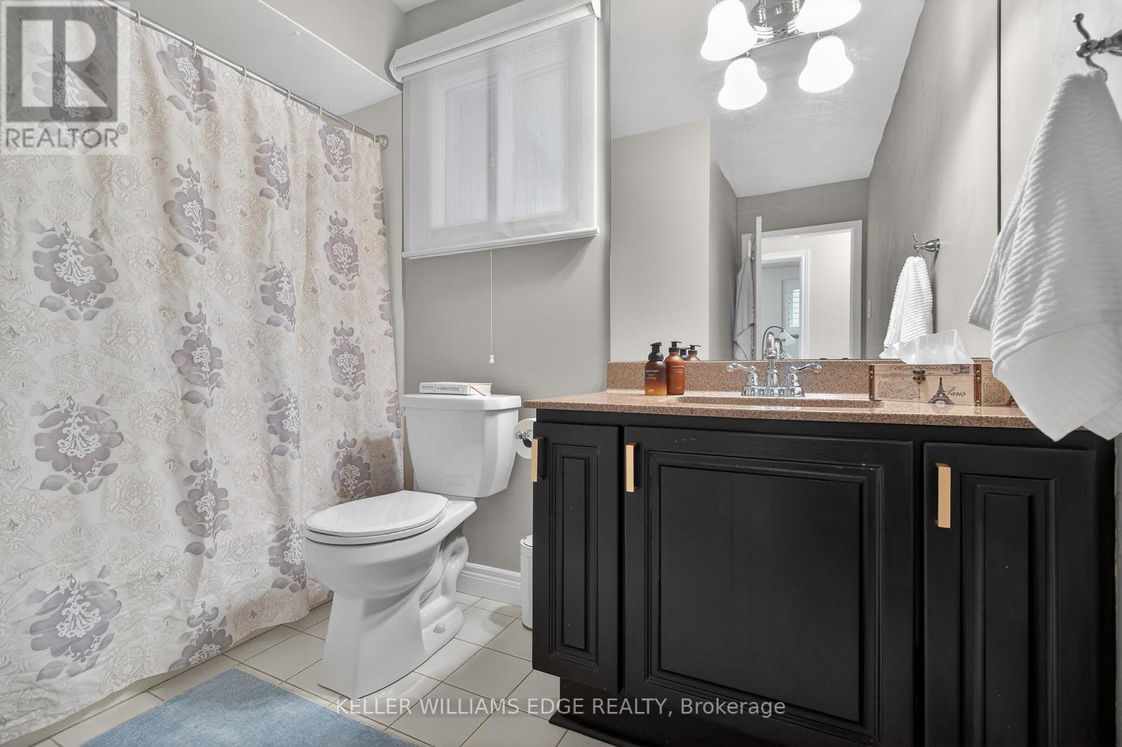 484 11Th Concession Road E, Hamilton, ON - Indoor Photo Showing Other Room