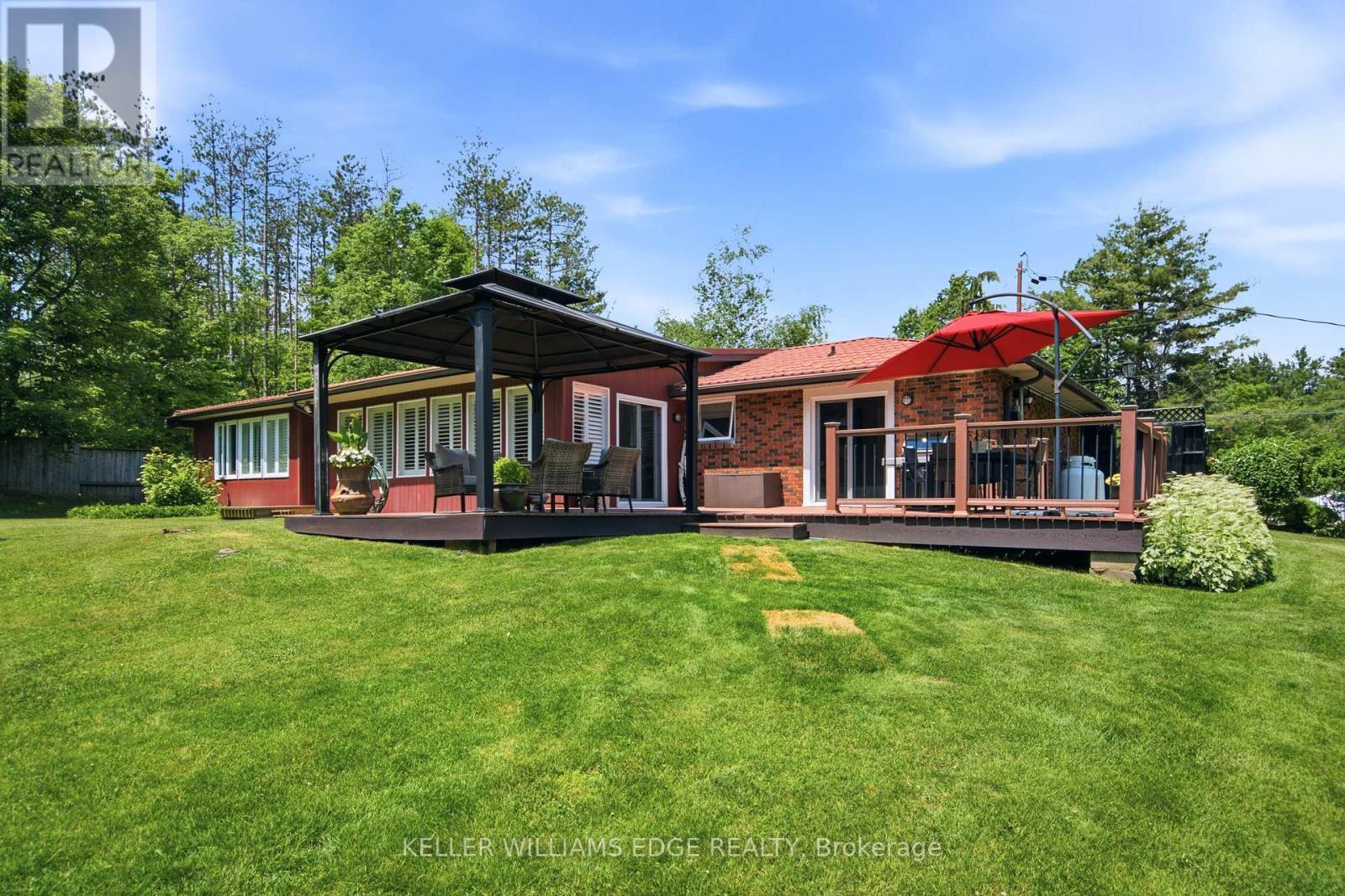 484 11Th Concession Road E, Hamilton, ON - Outdoor With Exterior