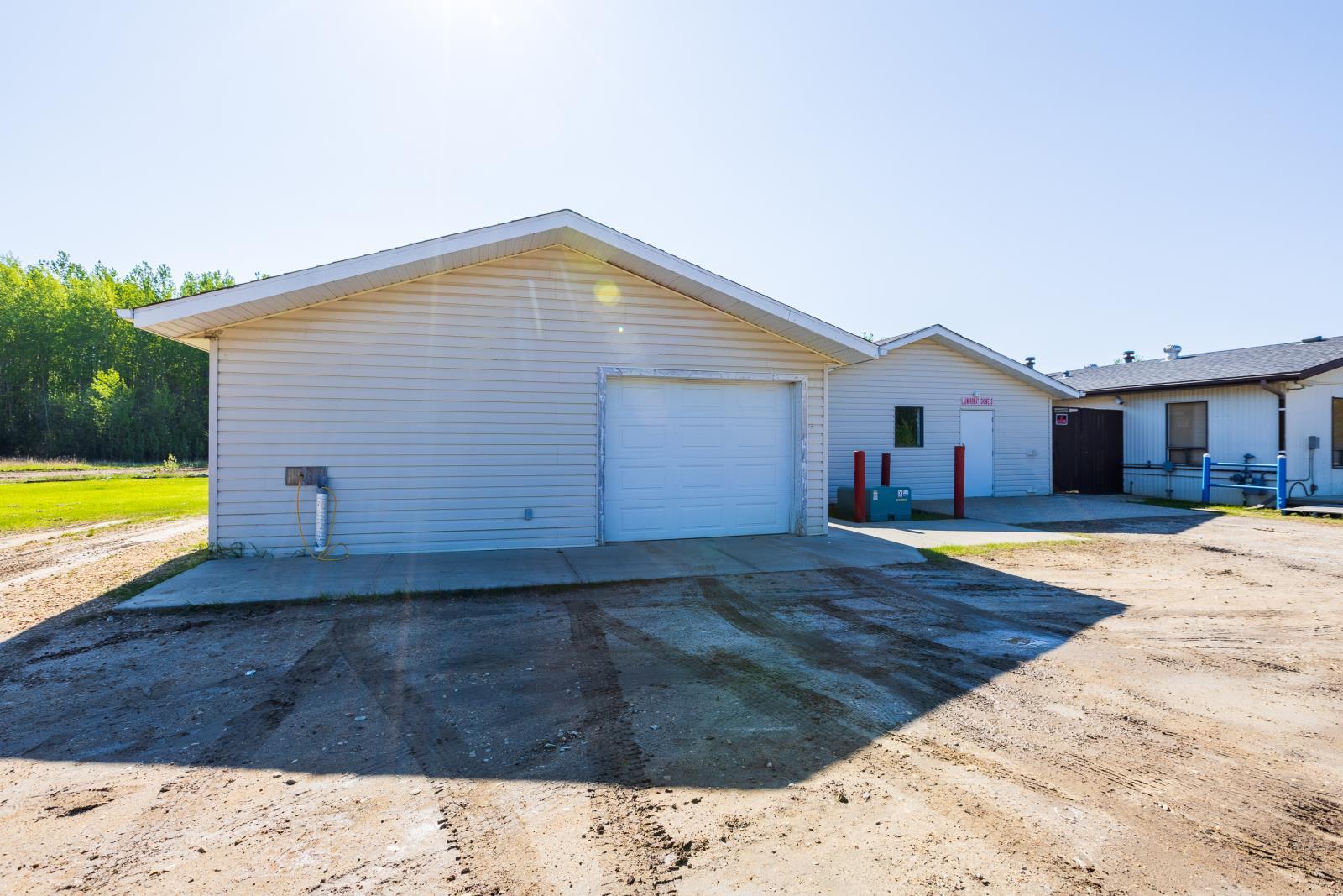 4000 Ab-813, Calling Lake, AB