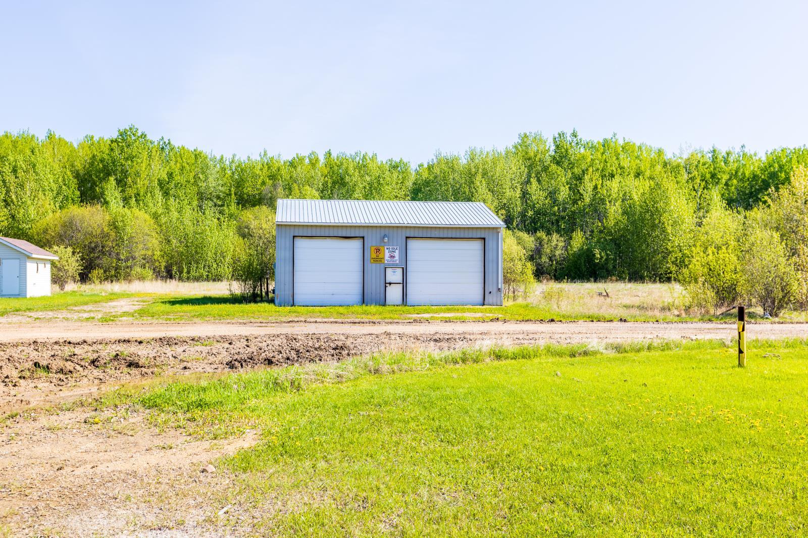 4000 Ab-813, Calling Lake, AB