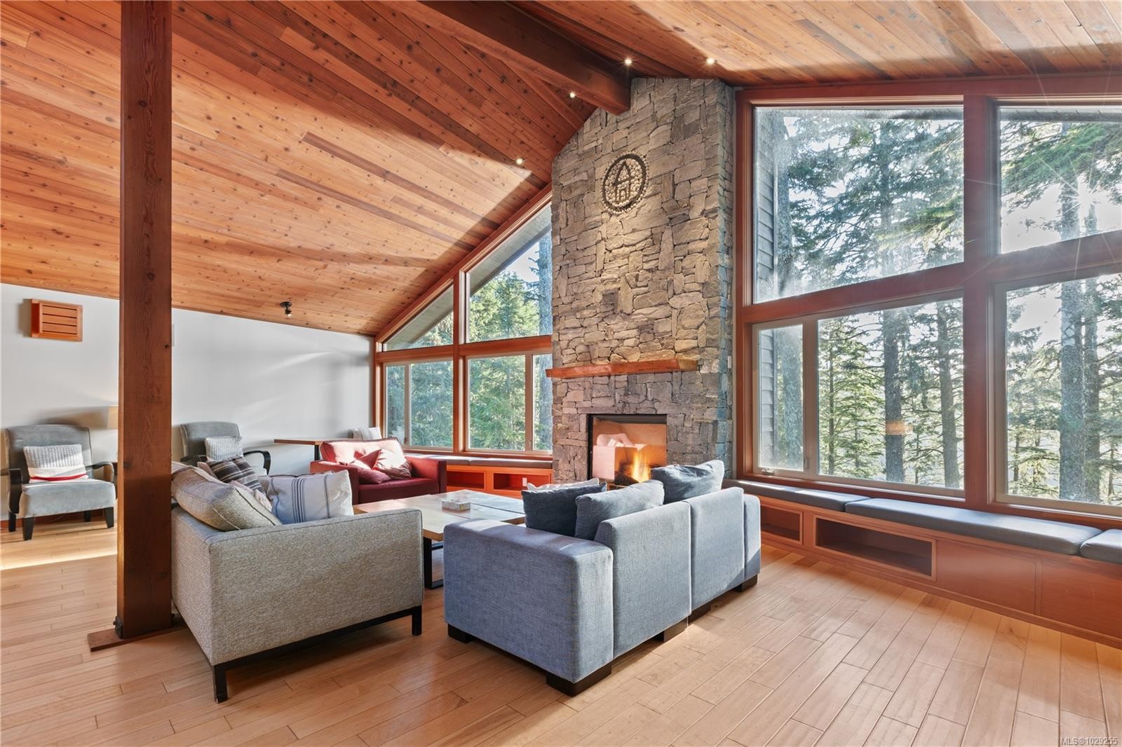 330 Reef Point Rd, Ucluelet, BC