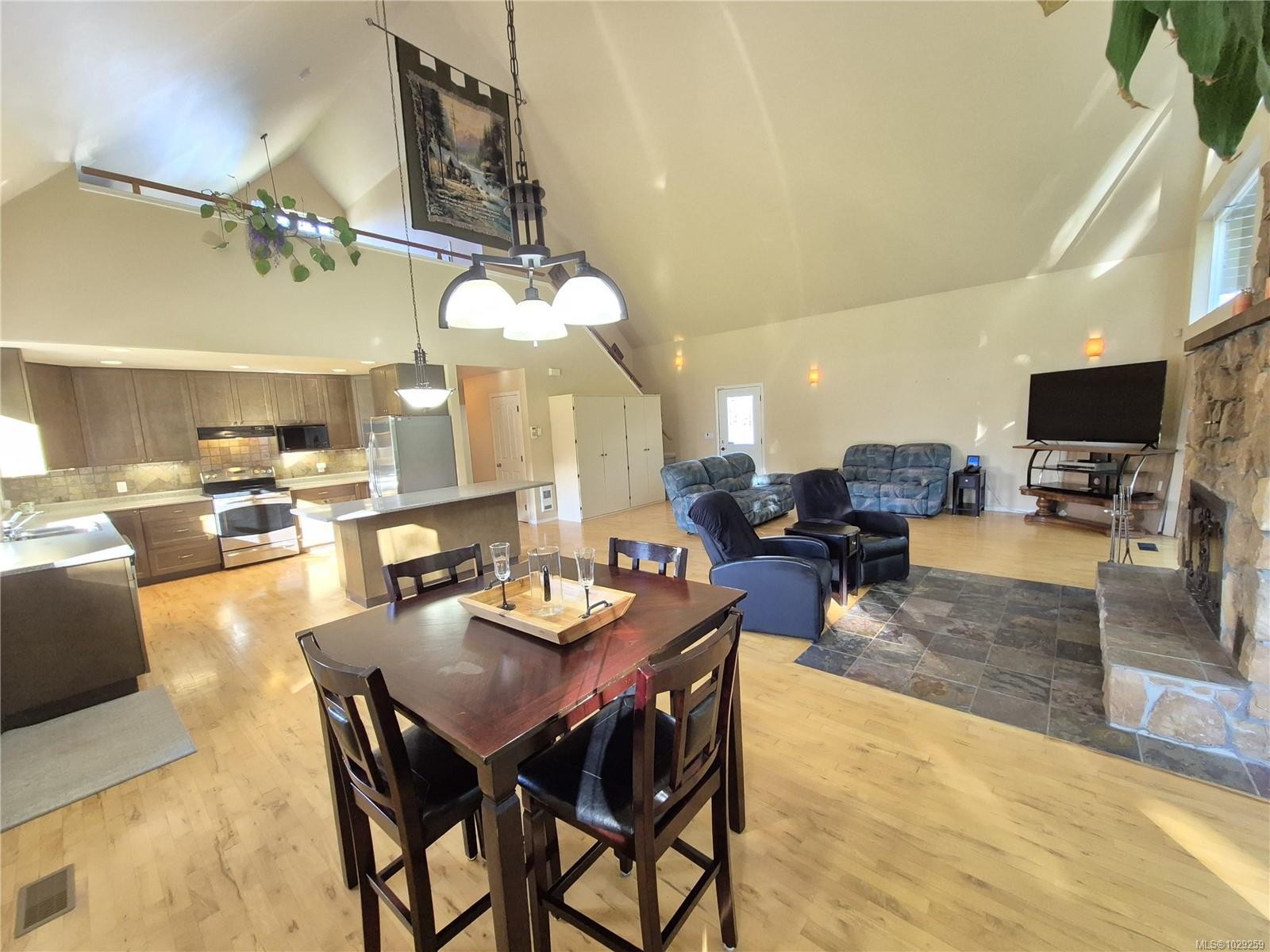 12270/12272 Chandler Rd, Ladysmith, BC