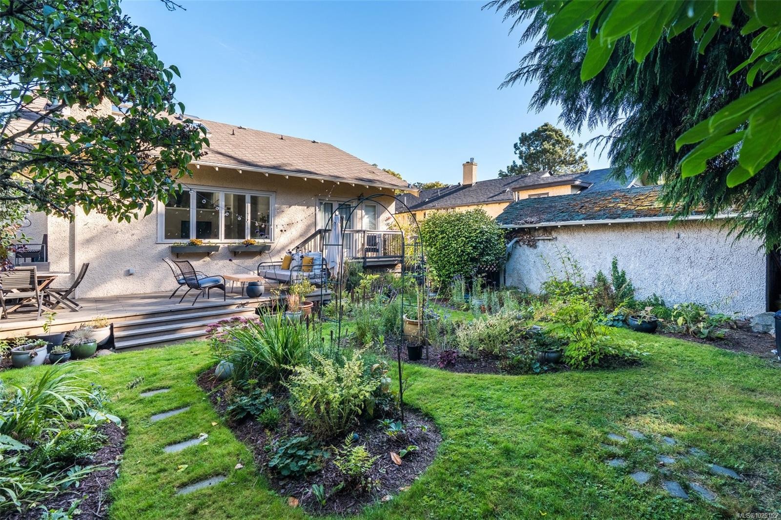 2353 Windsor Rd, Oak Bay, BC