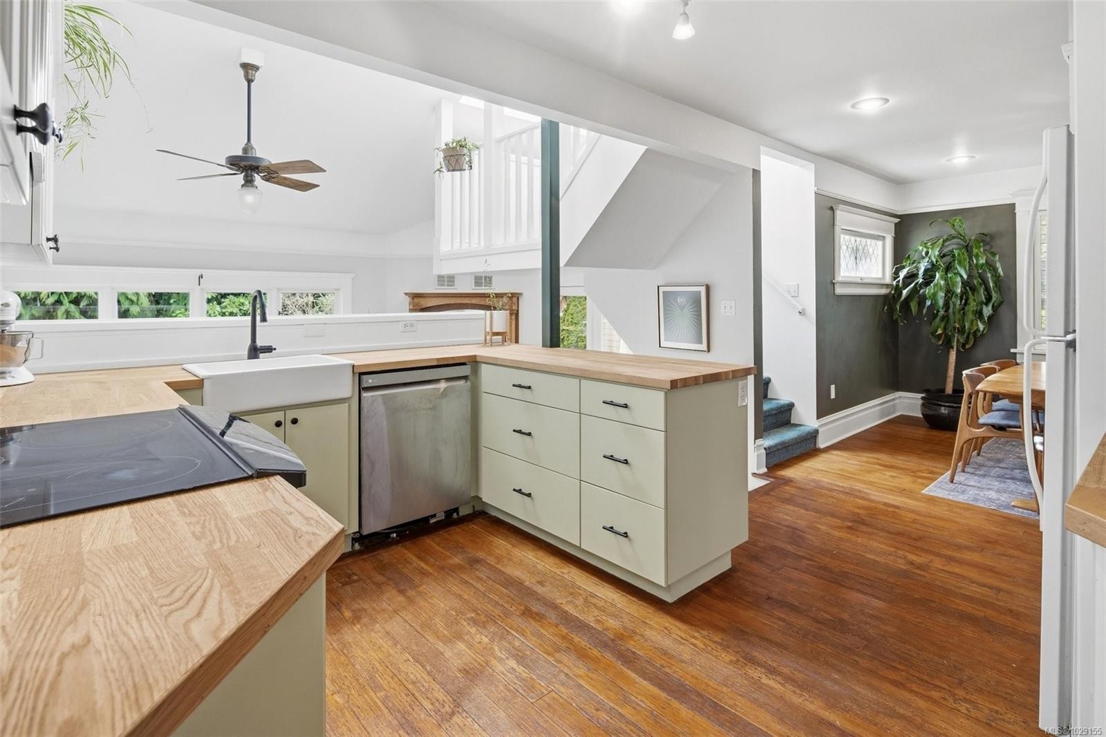2353 Windsor Rd, Oak Bay, BC