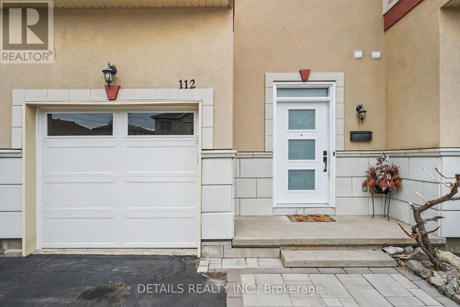 112 Whispering Winds Way, Ottawa, ON - Outdoor