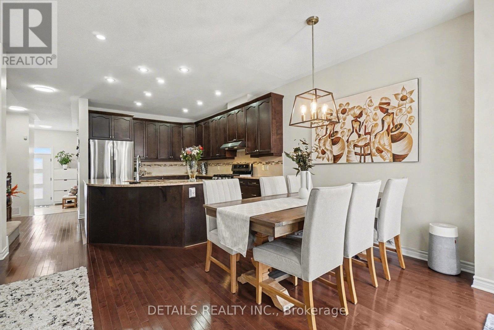 112 Whispering Winds Way, Ottawa, ON - Indoor Photo Showing Dining Room