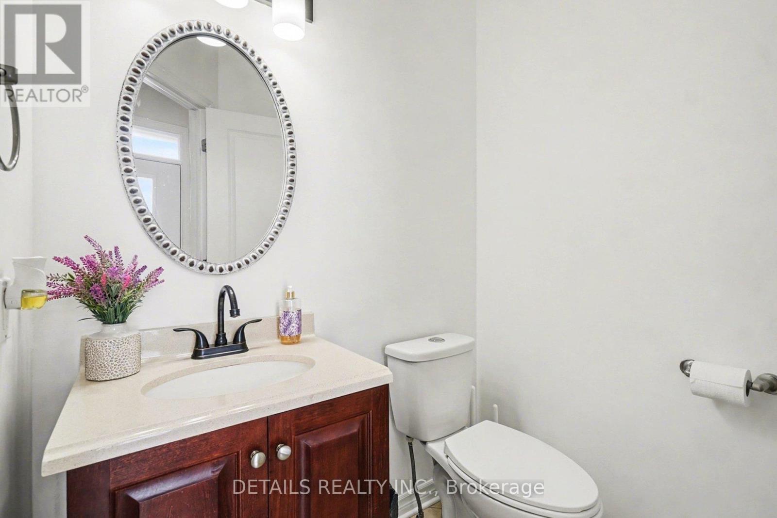 112 Whispering Winds Way, Ottawa, ON - Indoor Photo Showing Bathroom