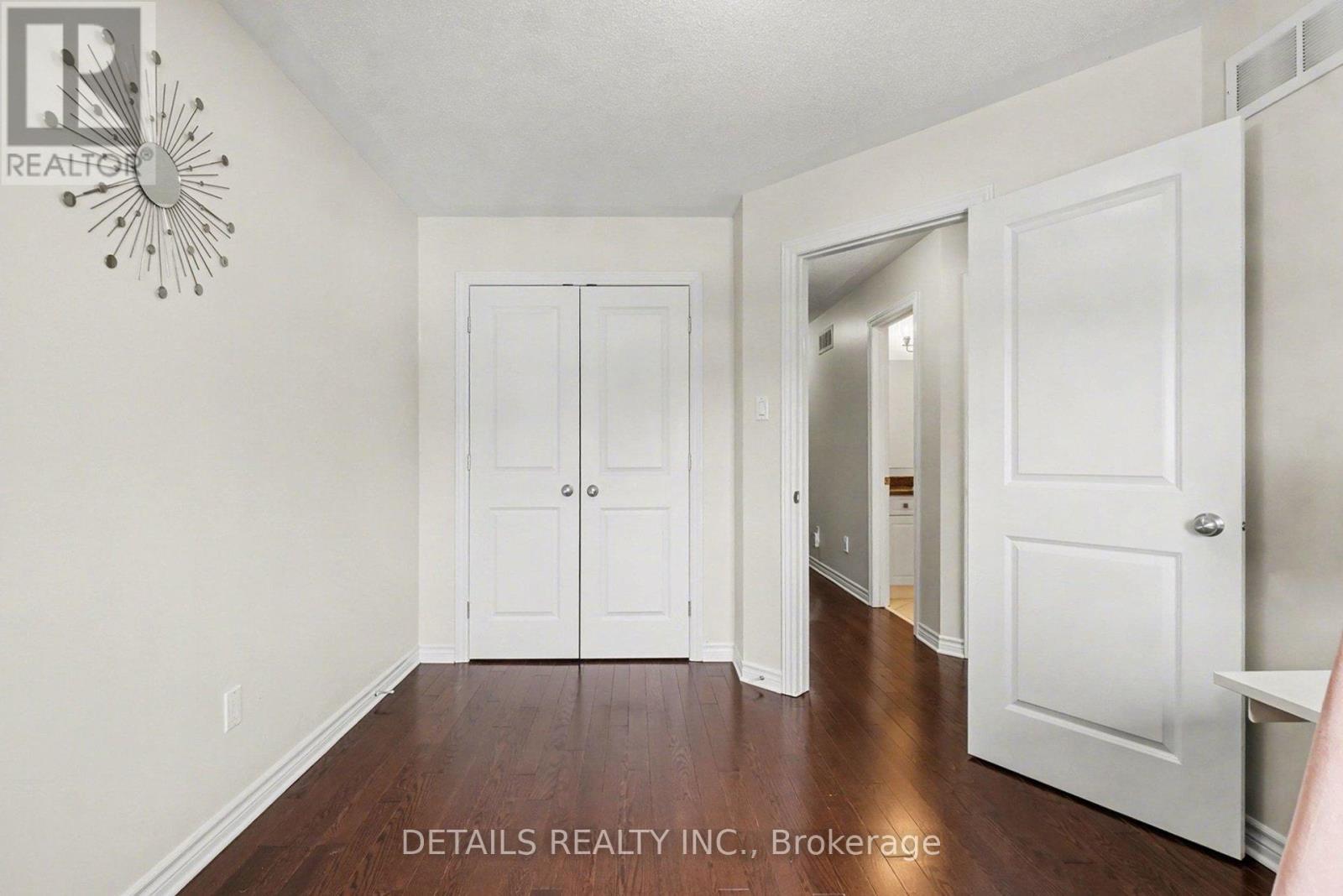 112 Whispering Winds Way, Ottawa, ON - Indoor Photo Showing Other Room