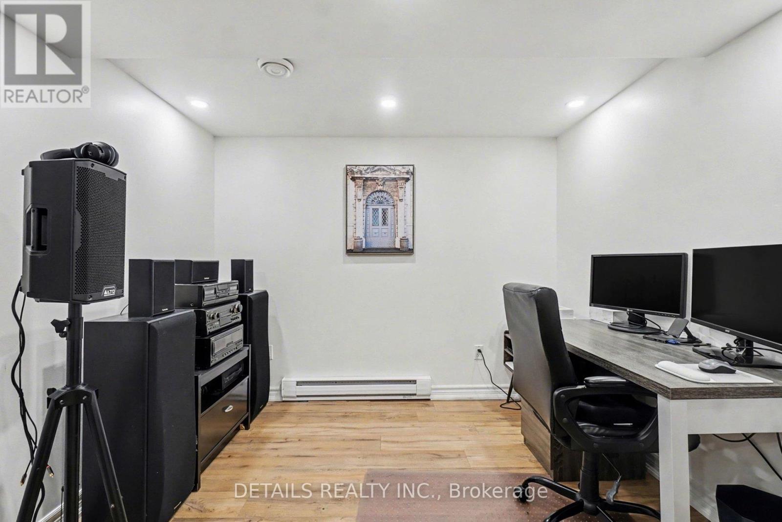 112 Whispering Winds Way, Ottawa, ON - Indoor Photo Showing Office