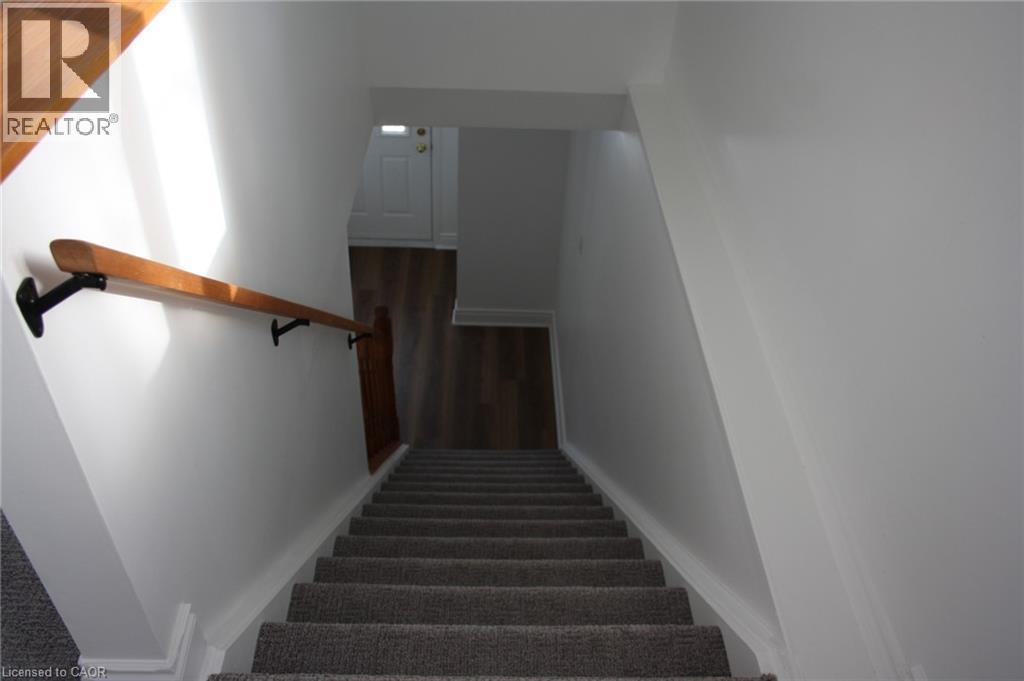 144 Sekura Crescent, Cambridge, ON - Indoor Photo Showing Other Room