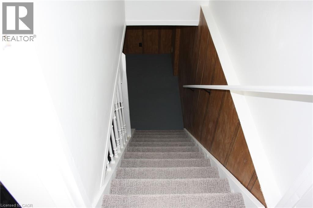 144 Sekura Crescent, Cambridge, ON - Indoor Photo Showing Other Room