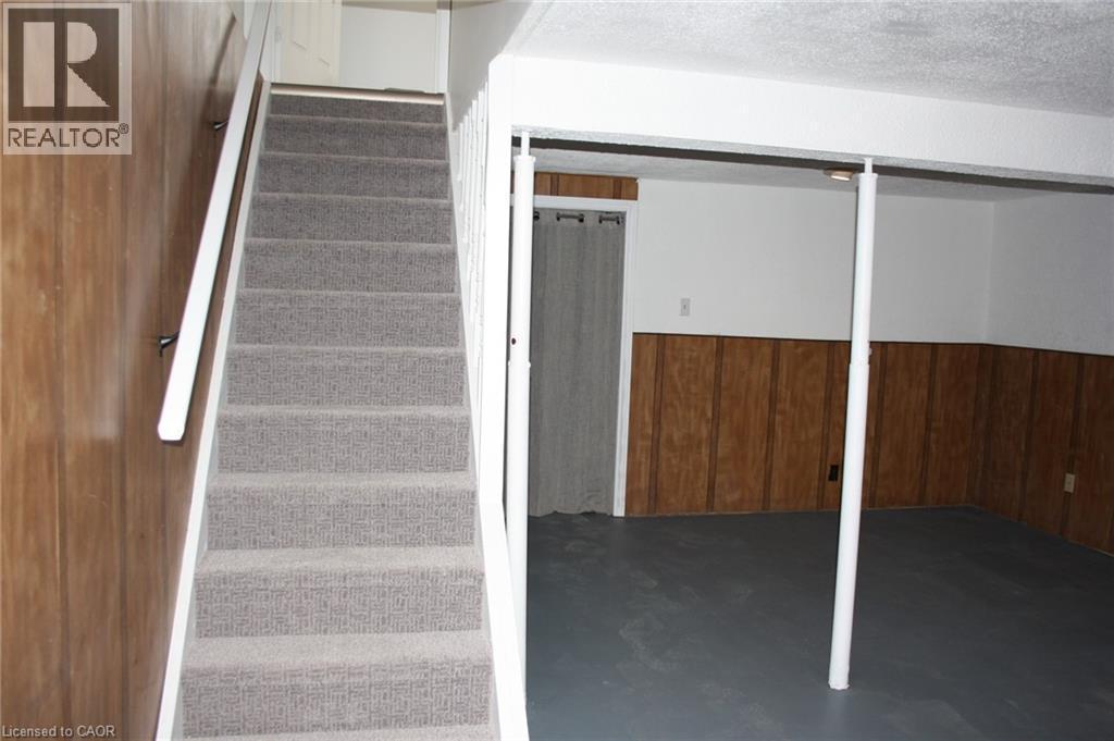 144 Sekura Crescent, Cambridge, ON - Indoor Photo Showing Other Room