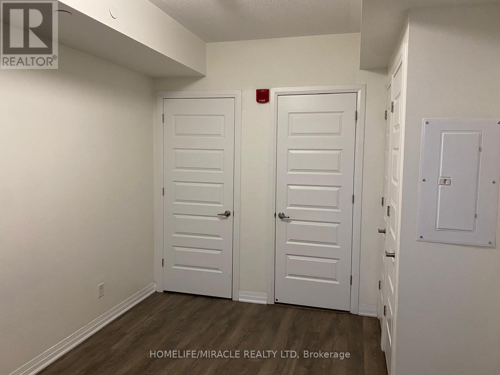 501 - 2 Adam Sellers Street, Markham, ON - Indoor Photo Showing Other Room