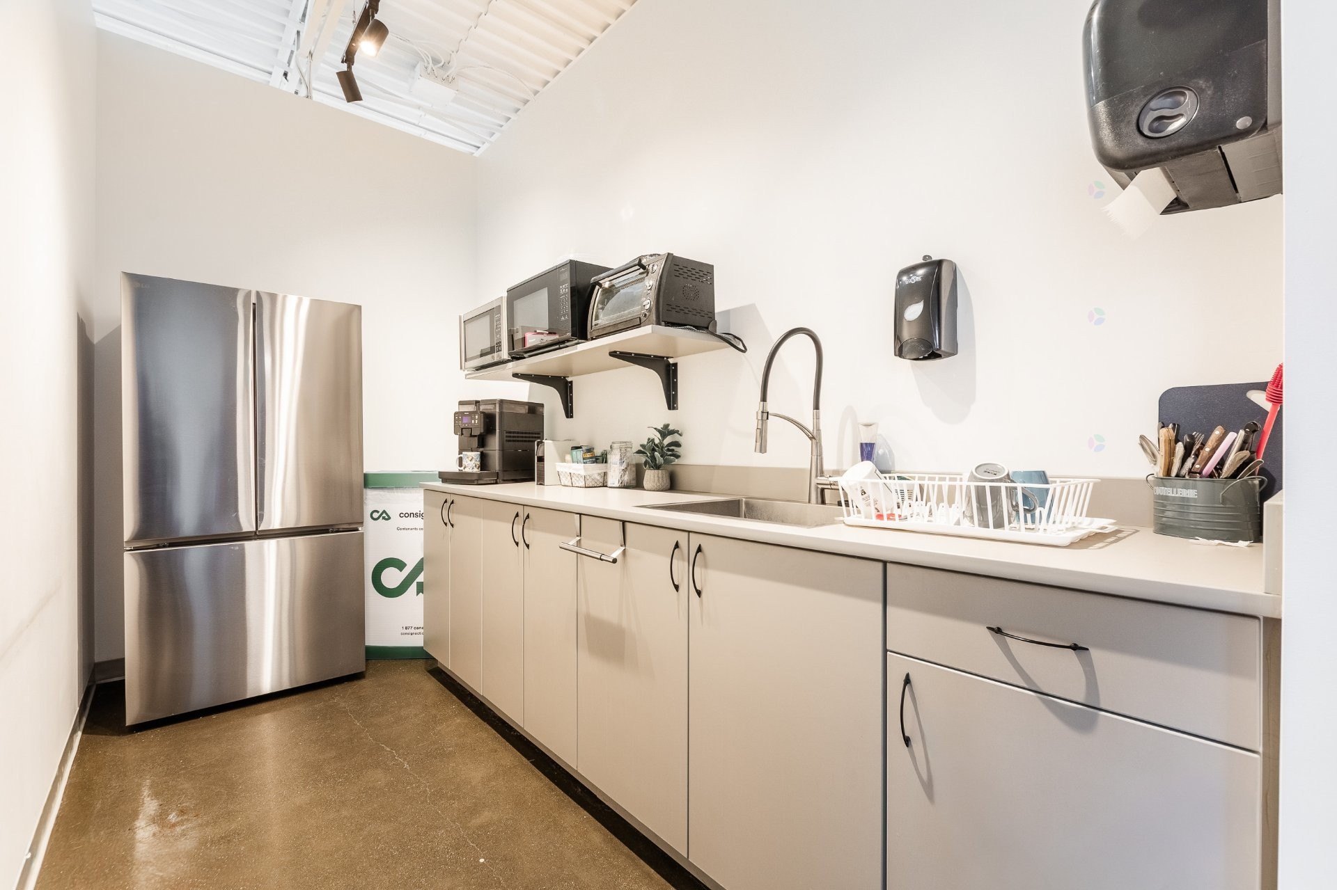 Autre - 300-1579 Rue Montarville, Saint-Bruno-De-Montarville, QC - Indoor Photo Showing Kitchen
