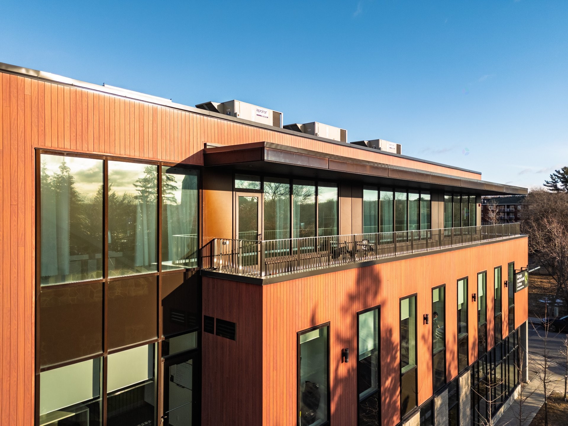 Façade - 300-1579 Rue Montarville, Saint-Bruno-De-Montarville, QC - Outdoor