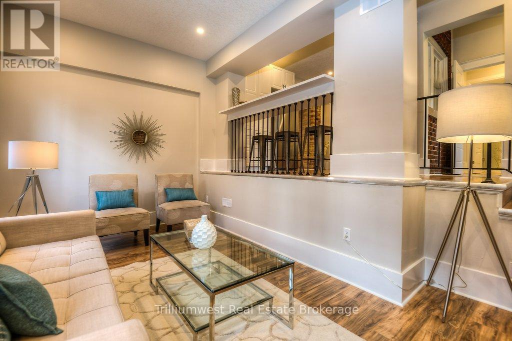 54 Park Street, Kitchener, ON - Indoor
