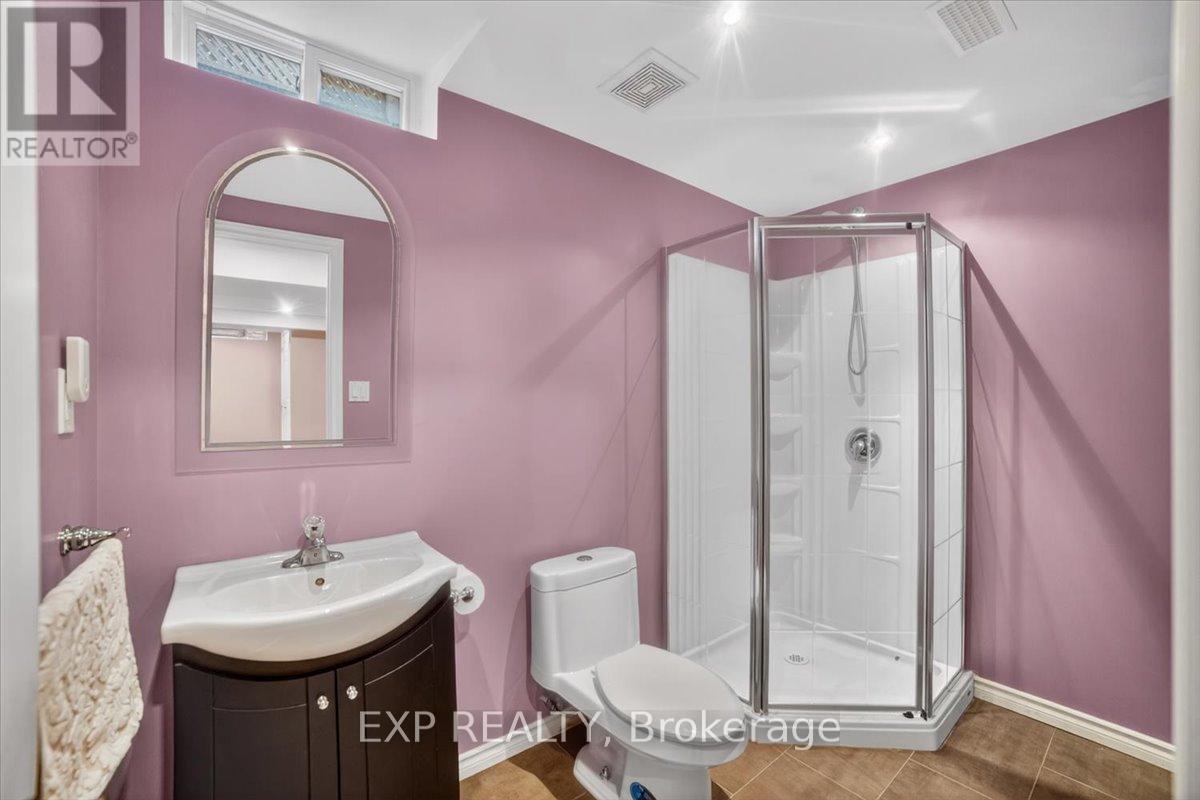 3pc bathroom - basement - 3440 Redmond Road, Mississauga, ON - Indoor Photo Showing Bathroom