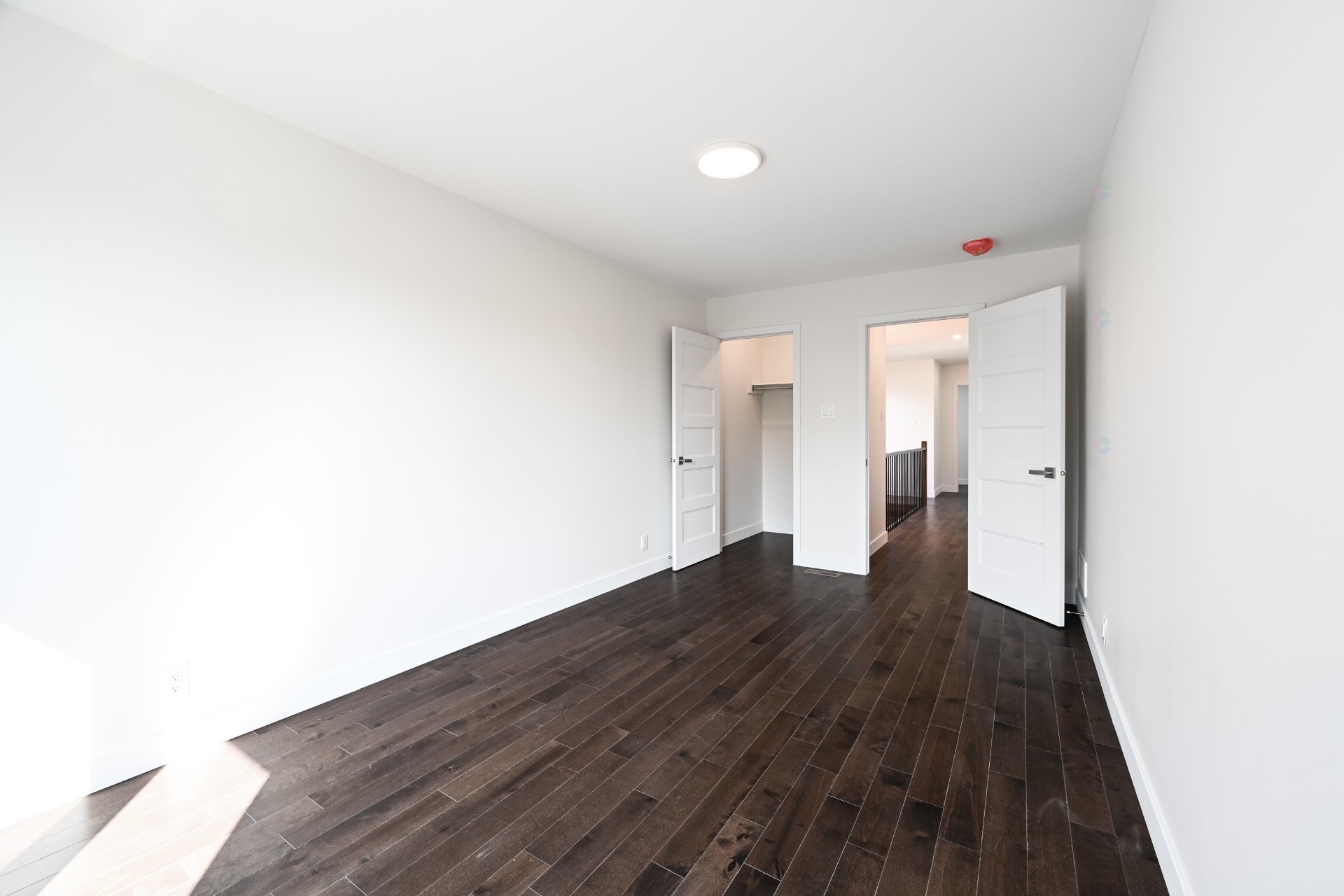 Bedroom - 3940 Rue Adélaïde, Longueuil (Saint-Hubert), QC - Indoor Photo Showing Other Room