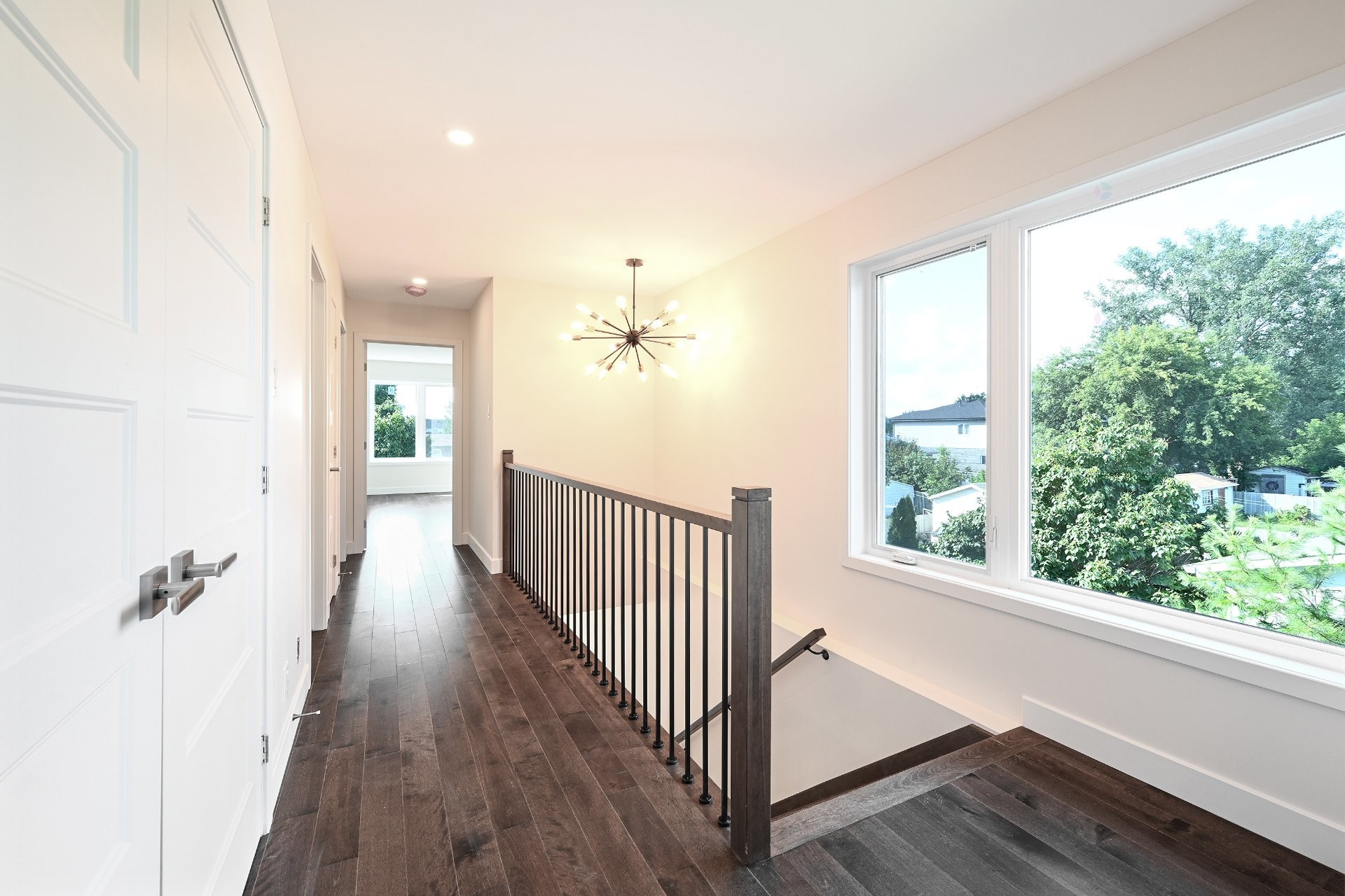 Passageway - 3940 Rue Adélaïde, Longueuil (Saint-Hubert), QC - Indoor Photo Showing Other Room