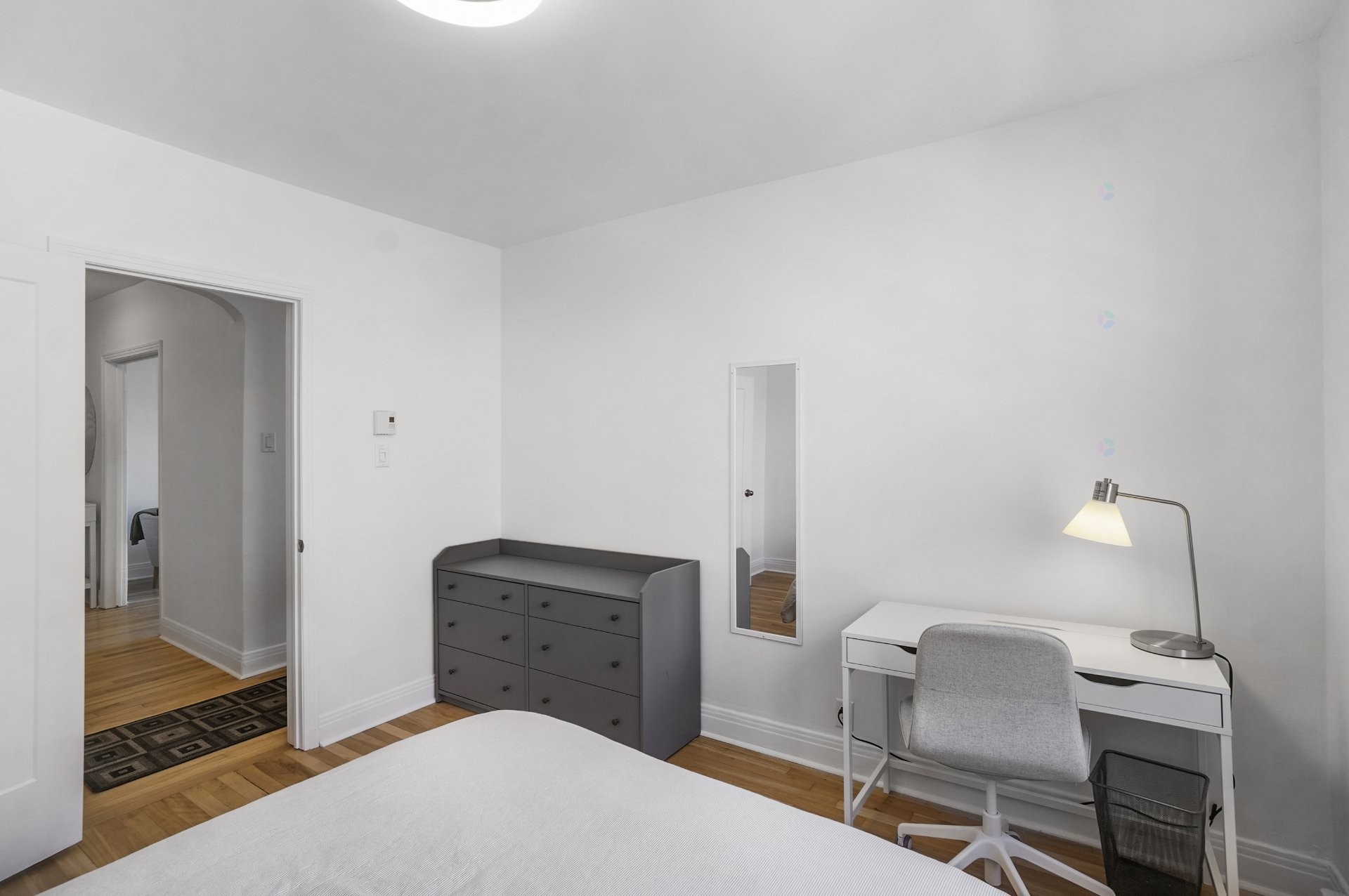 Chambre à coucher - 9-5873 Av. Decelles, Montréal (Côte-Des-Neiges/Notre-Dame-De-Grâce), QC - Indoor Photo Showing Bedroom