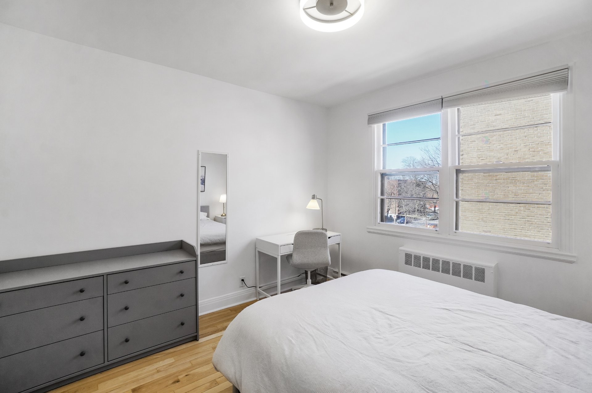 Chambre à coucher - 9-5873 Av. Decelles, Montréal (Côte-Des-Neiges/Notre-Dame-De-Grâce), QC - Indoor Photo Showing Bedroom