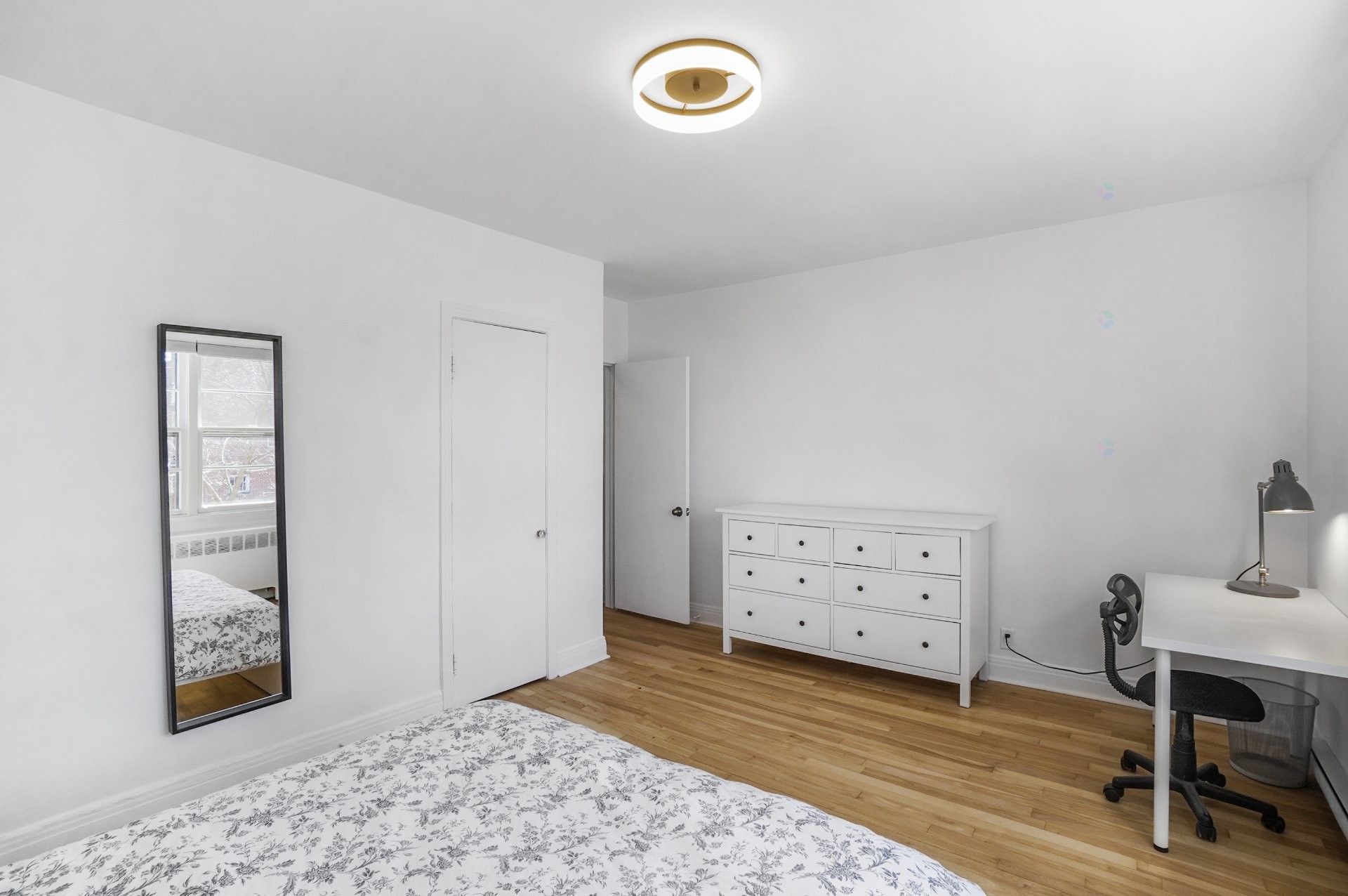 Chambre à coucher - 9-5873 Av. Decelles, Montréal (Côte-Des-Neiges/Notre-Dame-De-Grâce), QC - Indoor
