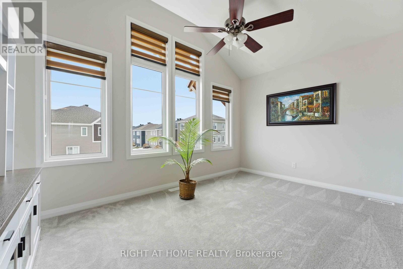 643 Terrier Circle, Ottawa, ON - Indoor Photo Showing Other Room
