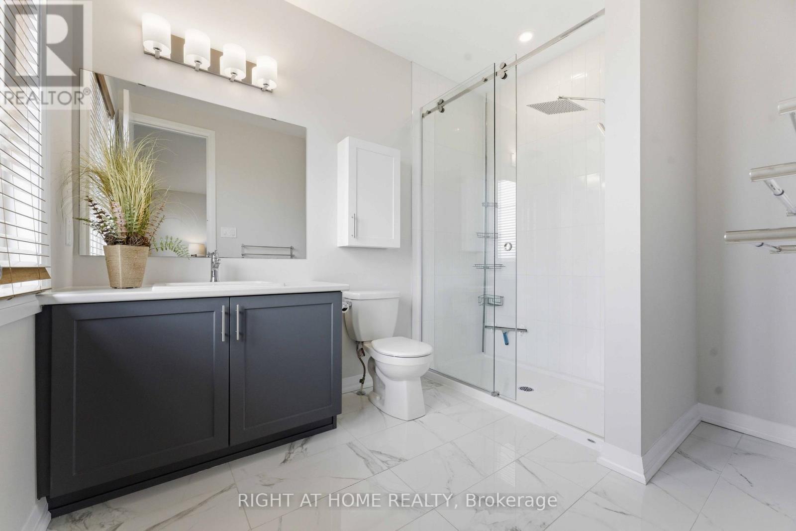 643 Terrier Circle, Ottawa, ON - Indoor Photo Showing Bathroom