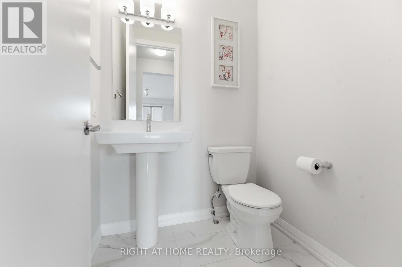 643 Terrier Circle, Ottawa, ON - Indoor Photo Showing Bathroom