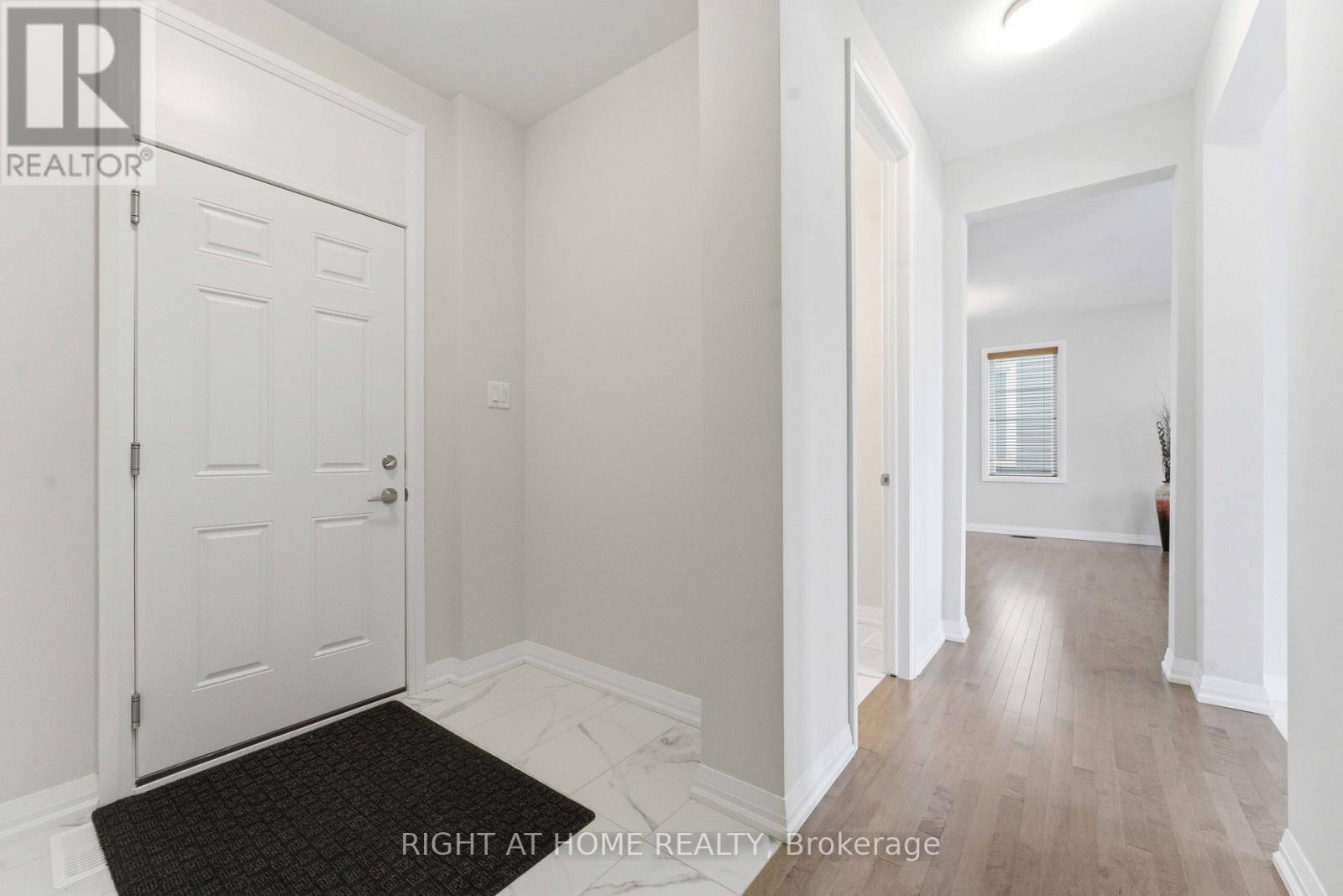 643 Terrier Circle, Ottawa, ON - Indoor Photo Showing Other Room